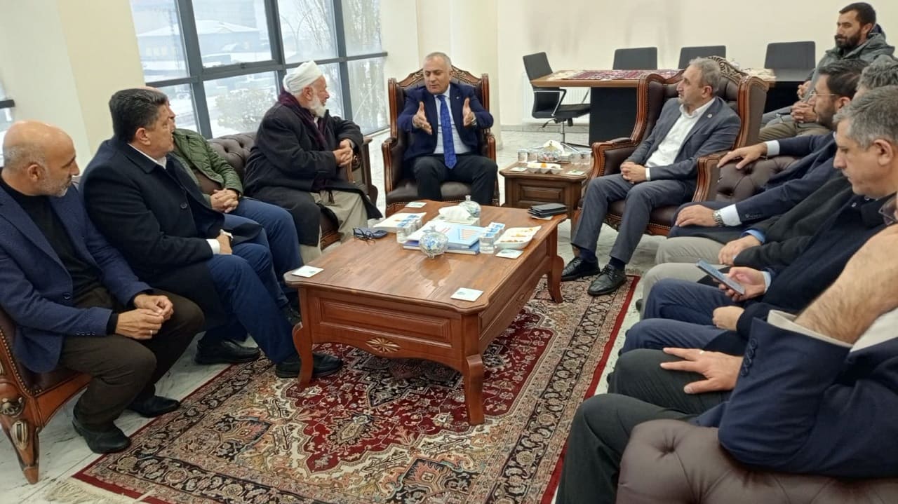 Hüda Par Milletvekili Demir’den Hakkari’de Taziye Ziyaretleri (3)