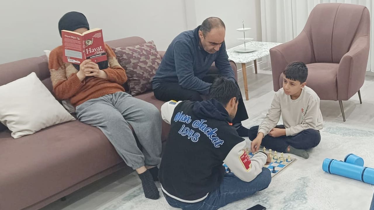 Van’da Aile Içi Iletişim Güçleniyor