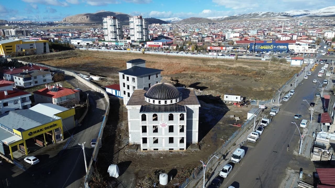 Van’da Cami Ve Kur’an Kursu Inşaatı Destek Bekliyor (2)