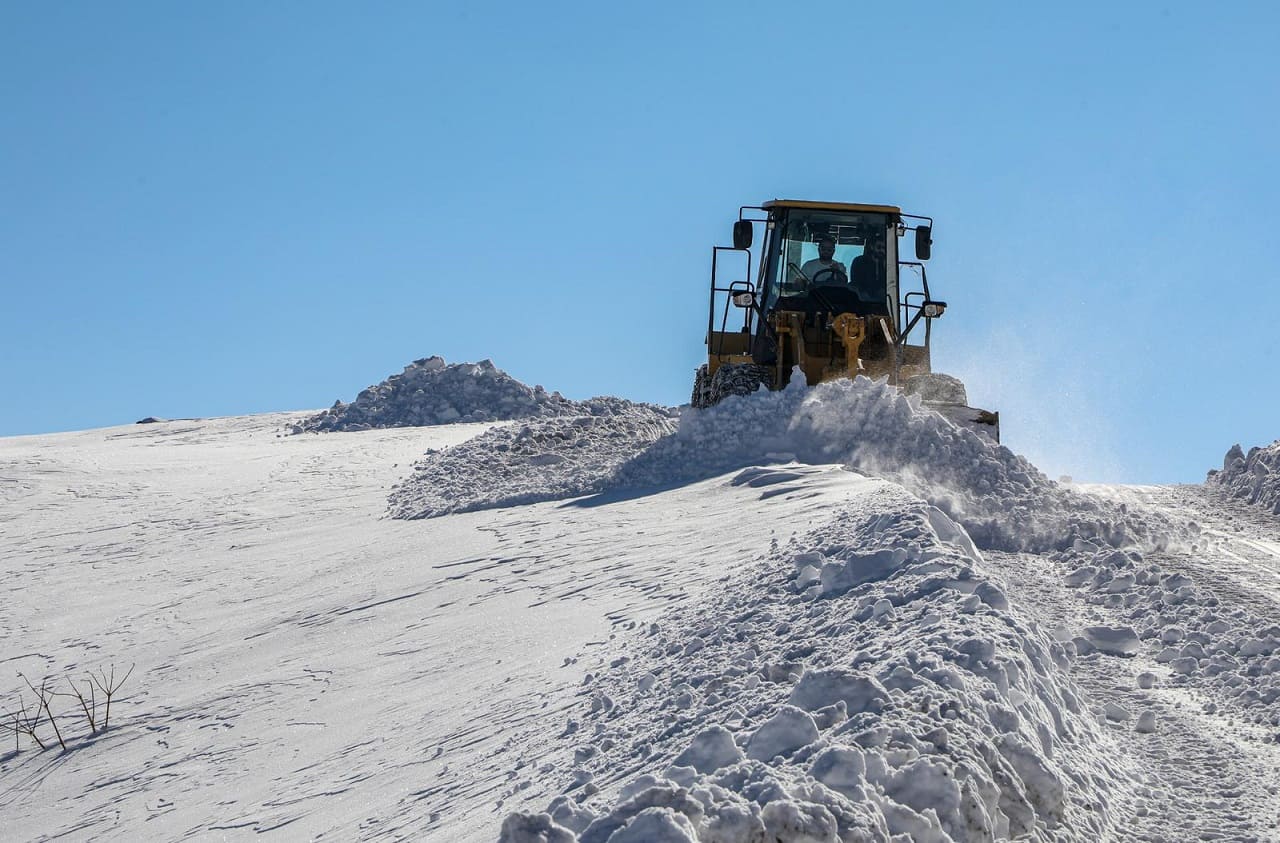 Van’da Karla Mücadele 90 Yerleşim Yerinden 78'I Ulaşıma Açıldı (2)