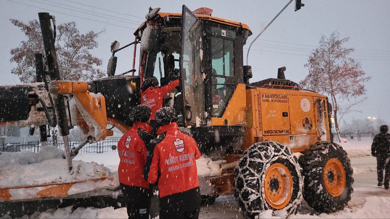 Vanda Karla Mucadele Umut Kervanindan Yolda Kalanlara Anlamli Destek 1 (13)