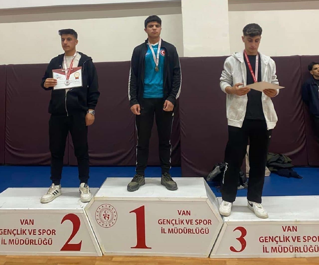 Van’da Lise Öğrencilerinden Büyük Başarı! (1)