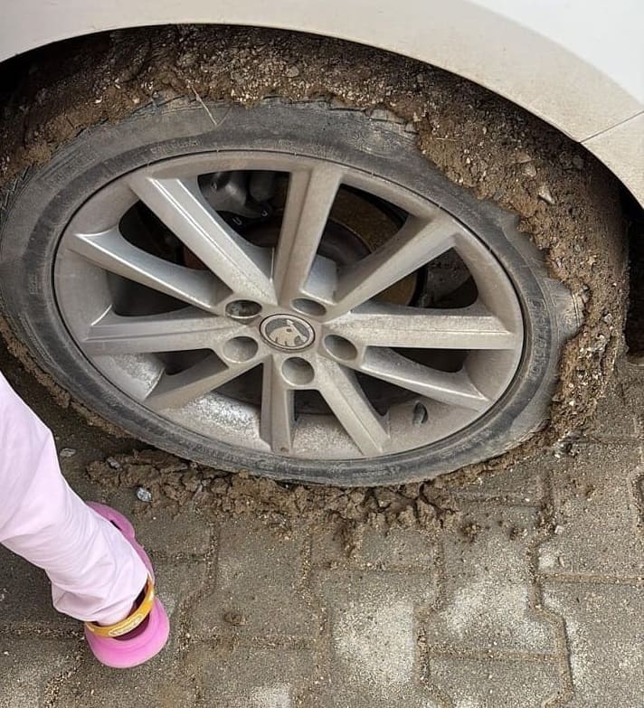 Van’da Mahalle Yolları Çamur Deryasına Döndü! (1)