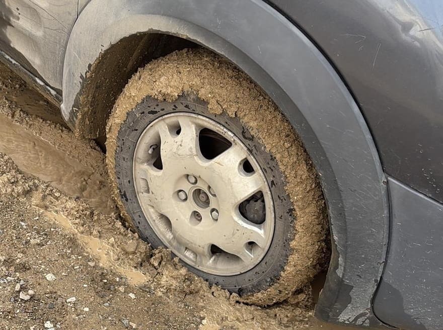 Van’da Mahalle Yolları Çamur Deryasına Döndü! (4)