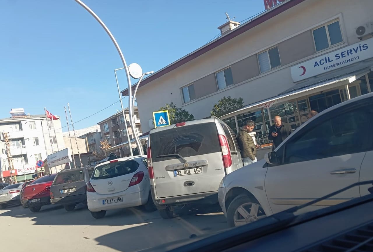 Van'da Son Dakika Alacak Verecek Kavgası, Yaralılar Var… (1)-1