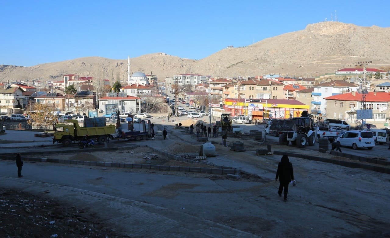 Van’da Uygulama Başladı, Trafik Düzeni Değişti! (2)