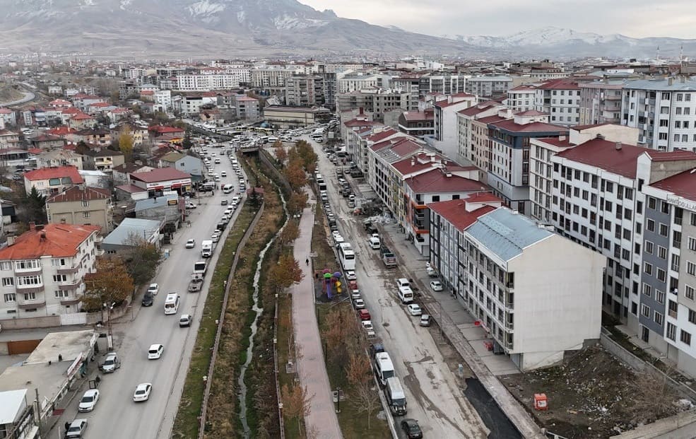 Van’da Uygulama Başladı, Trafik Düzeni Değişti! (5)-1