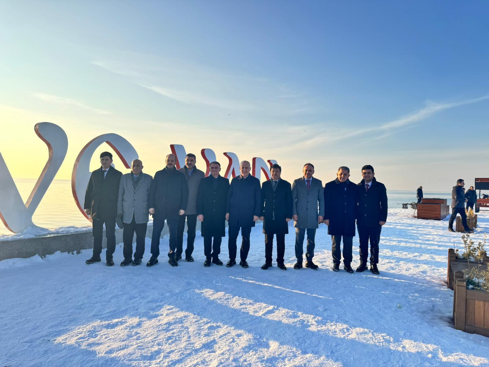 Bakan Yardimcisi Ve Toki Baskani Vandaydi Projeler Incelendi 4