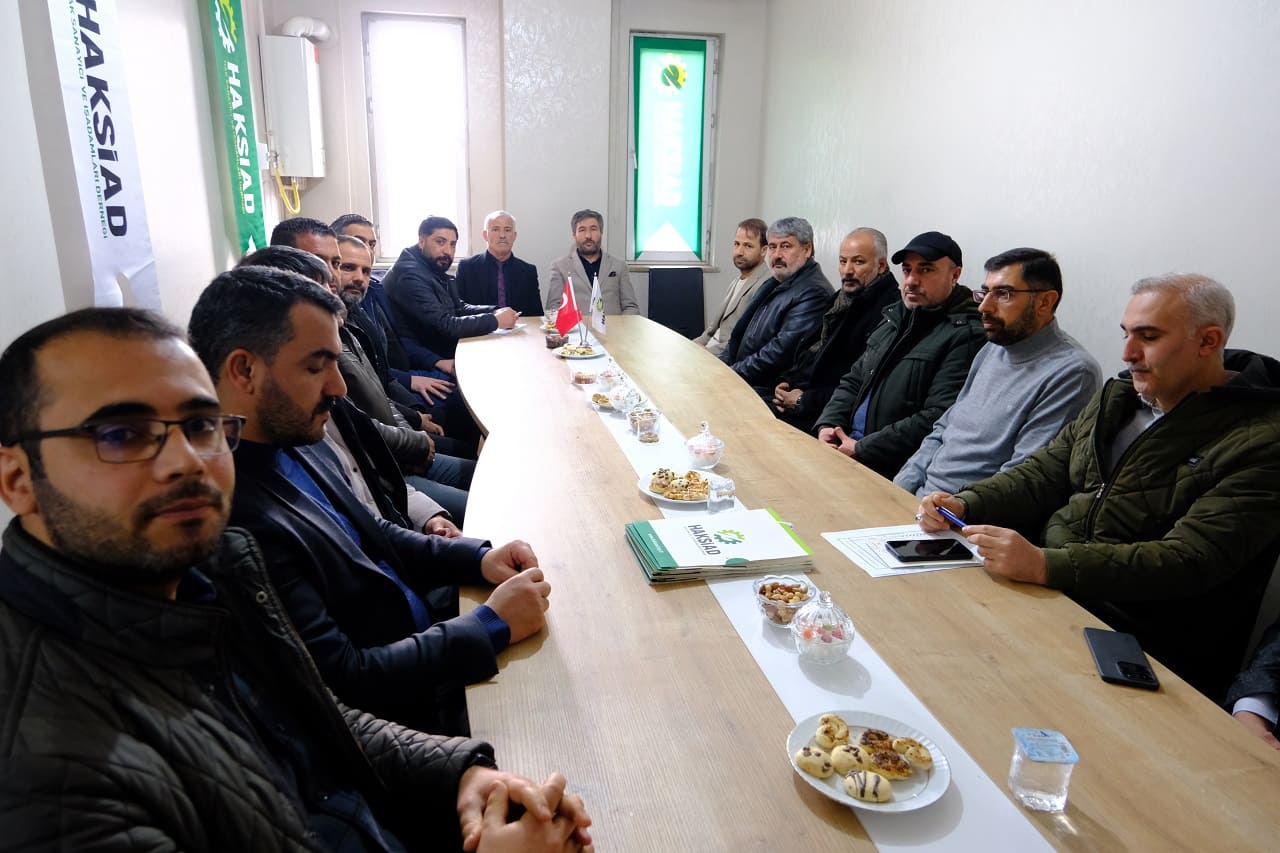 Berat Akdeniz’den Haksi̇ad Van Şubesi’ne Ziyaret (2)