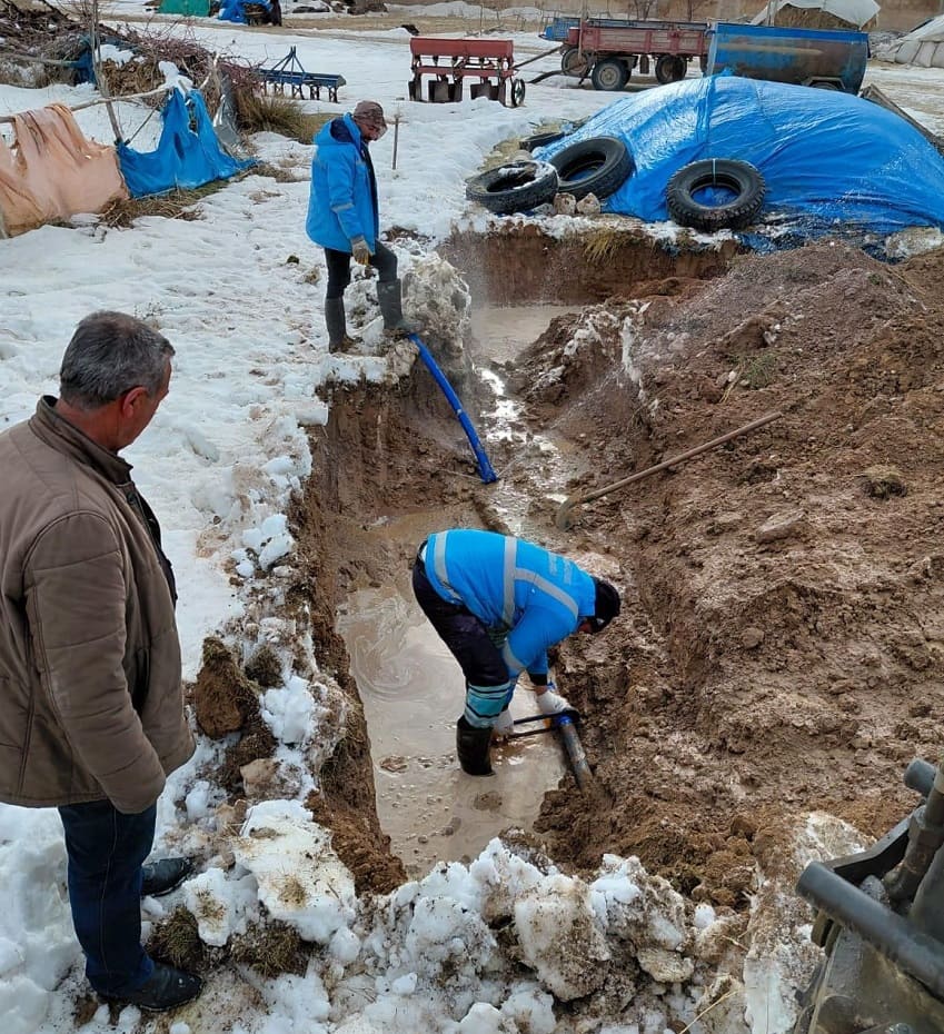 Gürpınar’da Içme Suyu Normale Döndü (2)