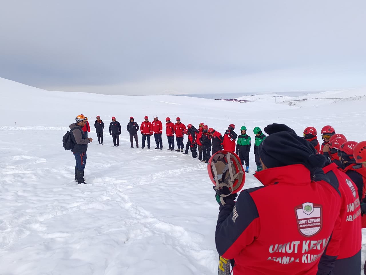 Umut Kervanı Arama Kurtarma Ekibi Çığ Eğitimi Aldı! (2)