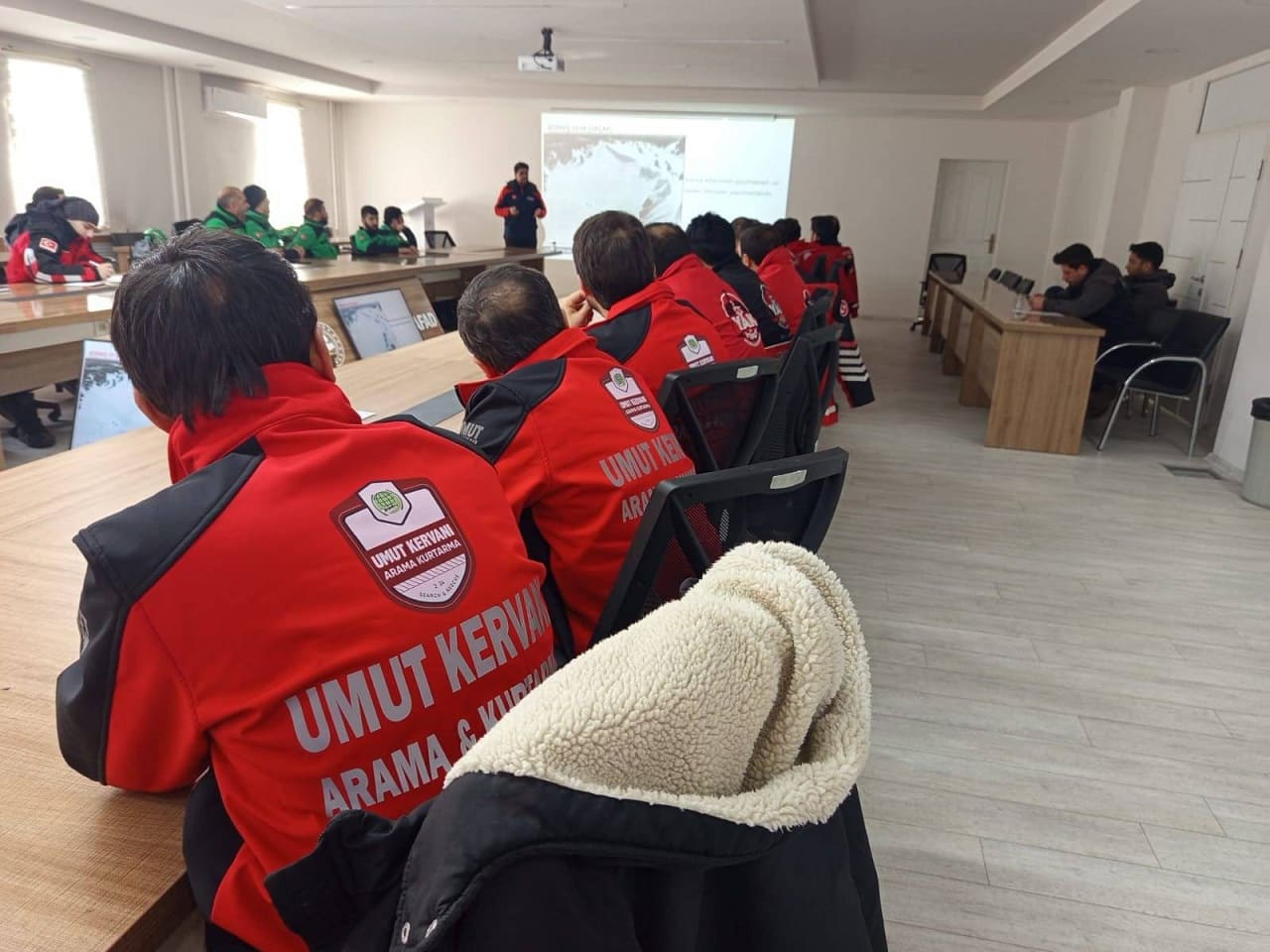 Umut Kervanı Arama Kurtarma Ekibi Çığ Eğitimi Aldı! (7)