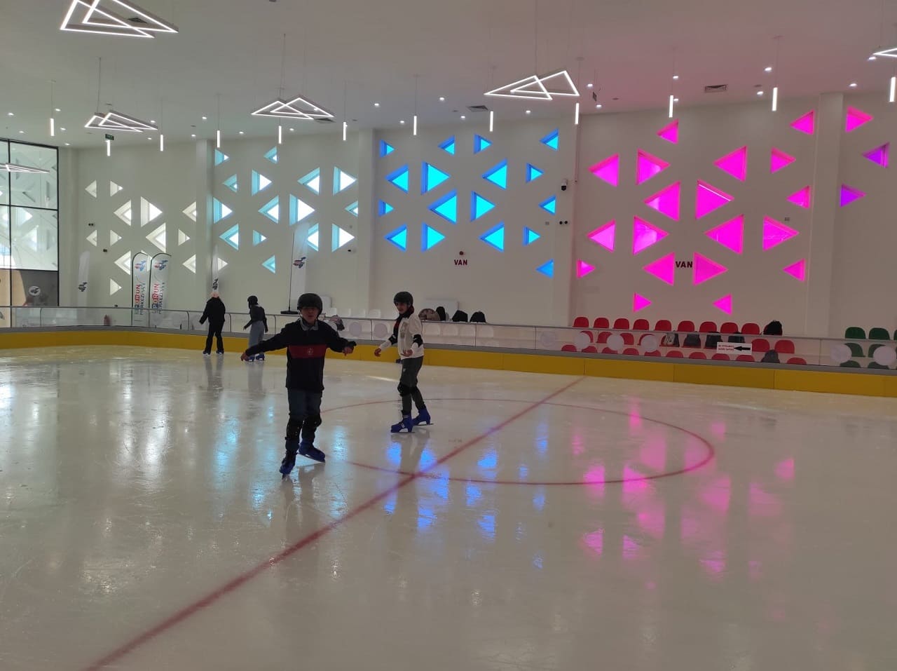 Van Buz Pateni Pisti Nerede Giriş Ücretleri Ne Kadar