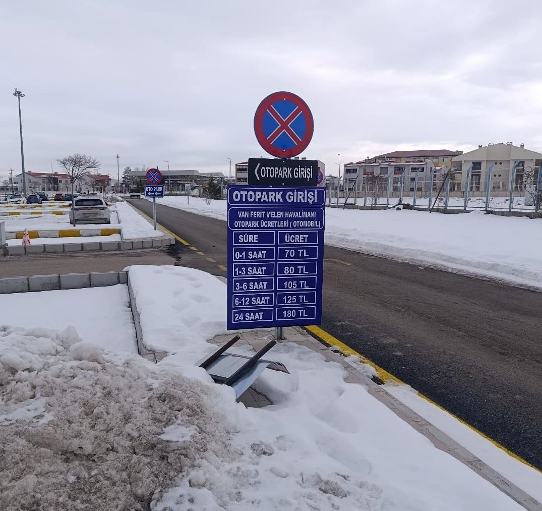 Van Ferit Melen Havalimanı Otopark Ücretleri Cep Yakıyor!
