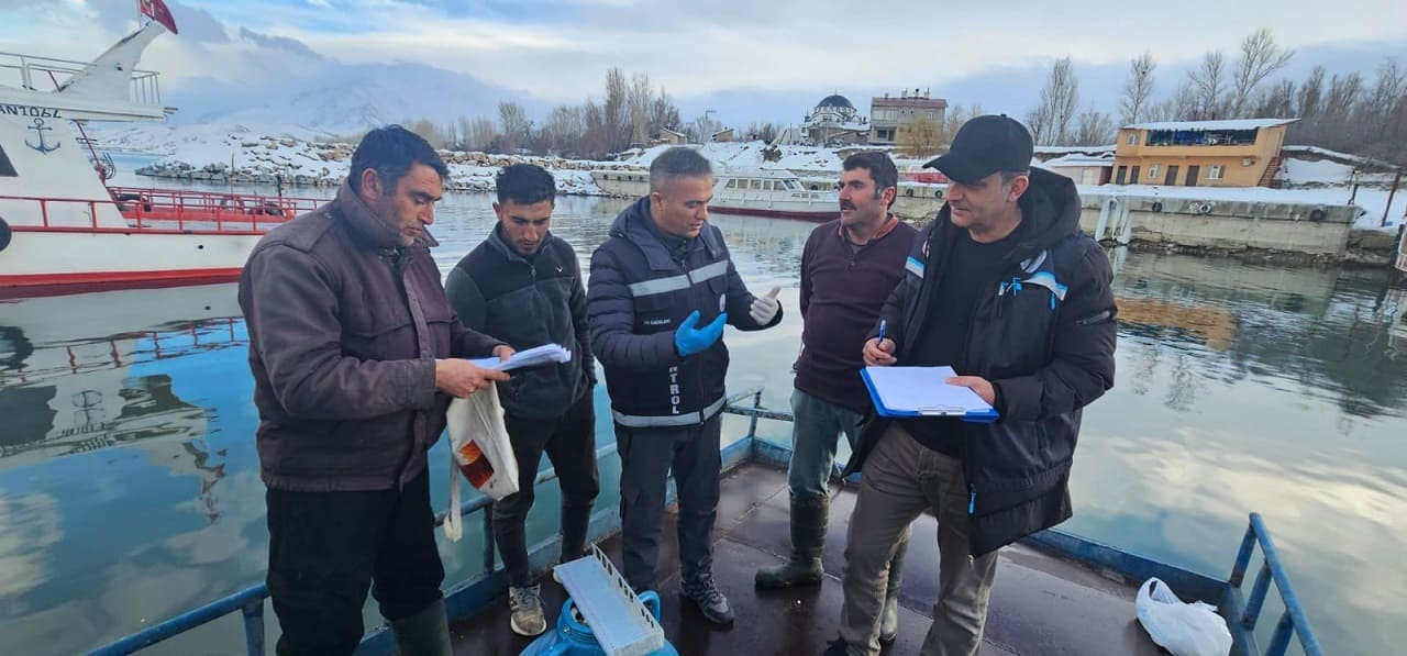 Van’da Balıkçılara Yönelik Denetim (1)