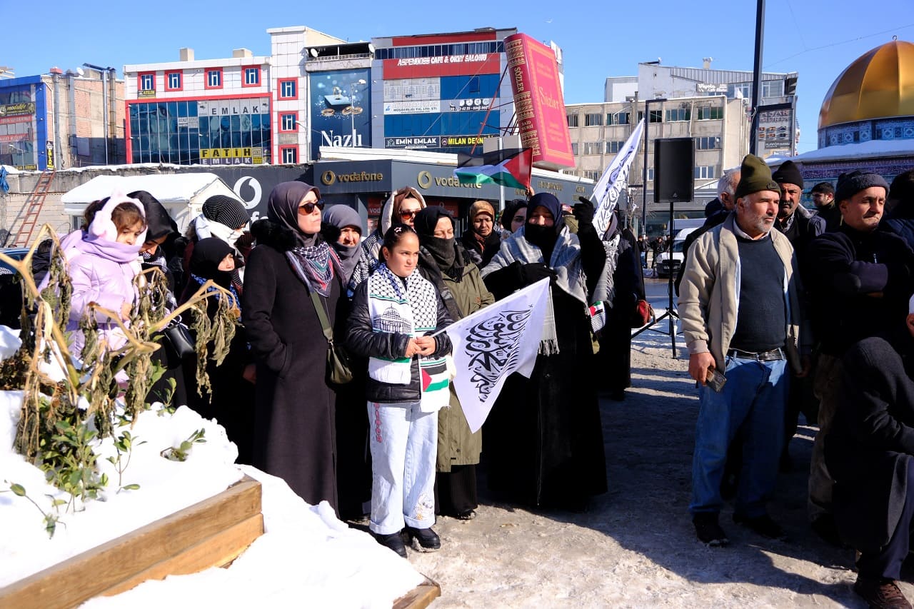 Van'da Ortak Çağrı Sinmiyoruz, Susmuyoruz, Gazze’yi Unutmuyoruz (1)