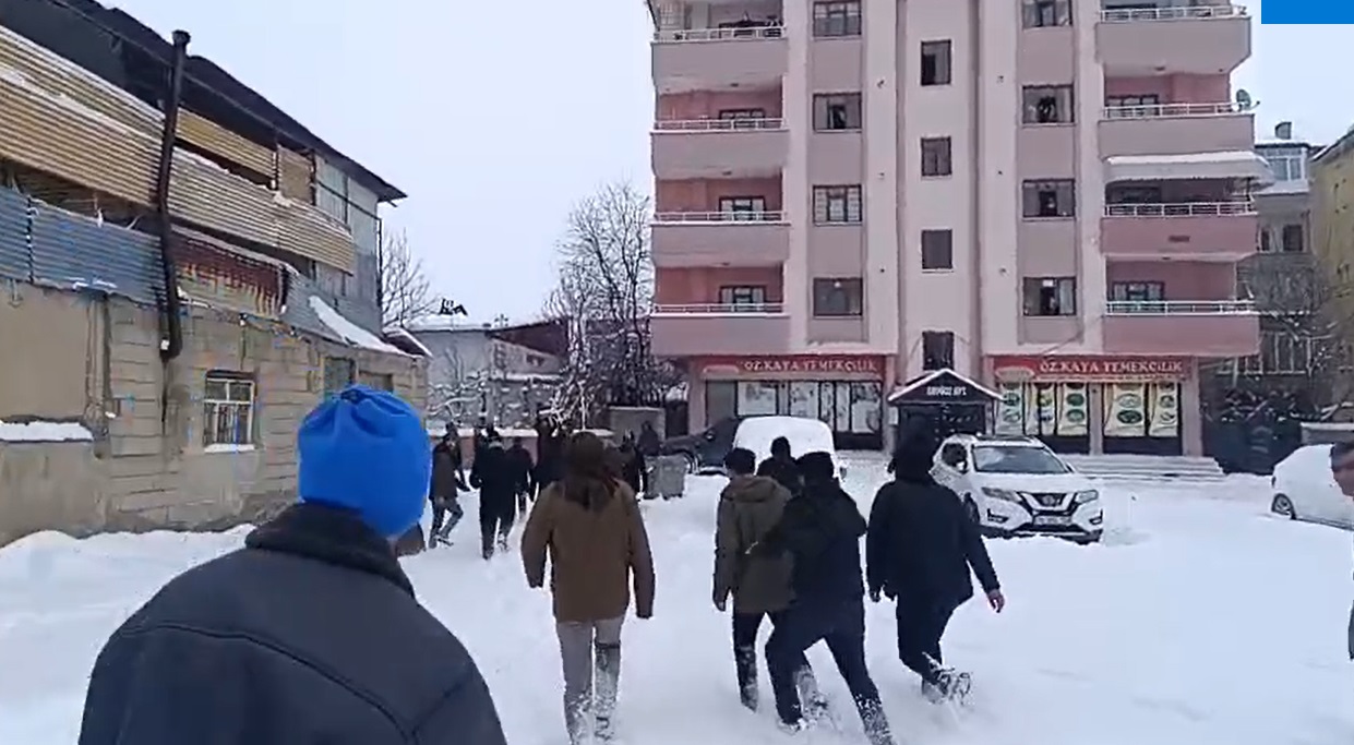 Van’da Rojava Yürüyüşüne Polis Müdahale Etti! Gözaltılar Var… (1)-1