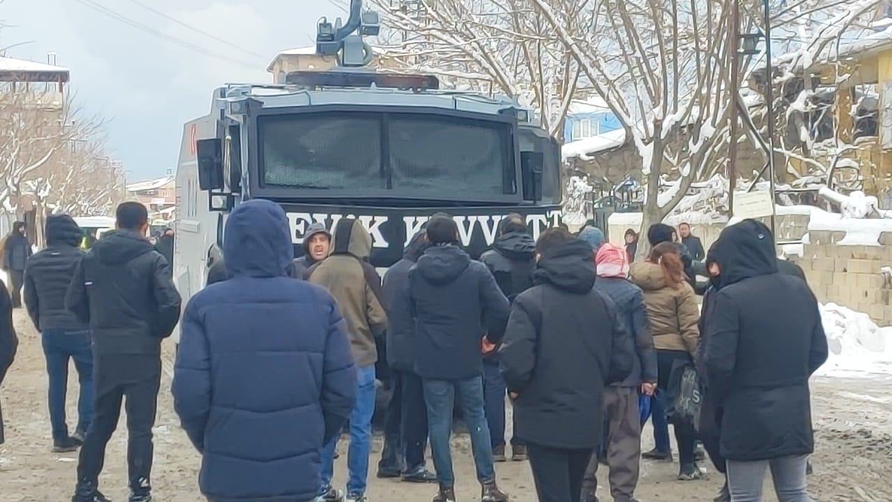 Van’da Rojava Yürüyüşüne Polis Müdahale Etti! Gözaltılar Var… (1)