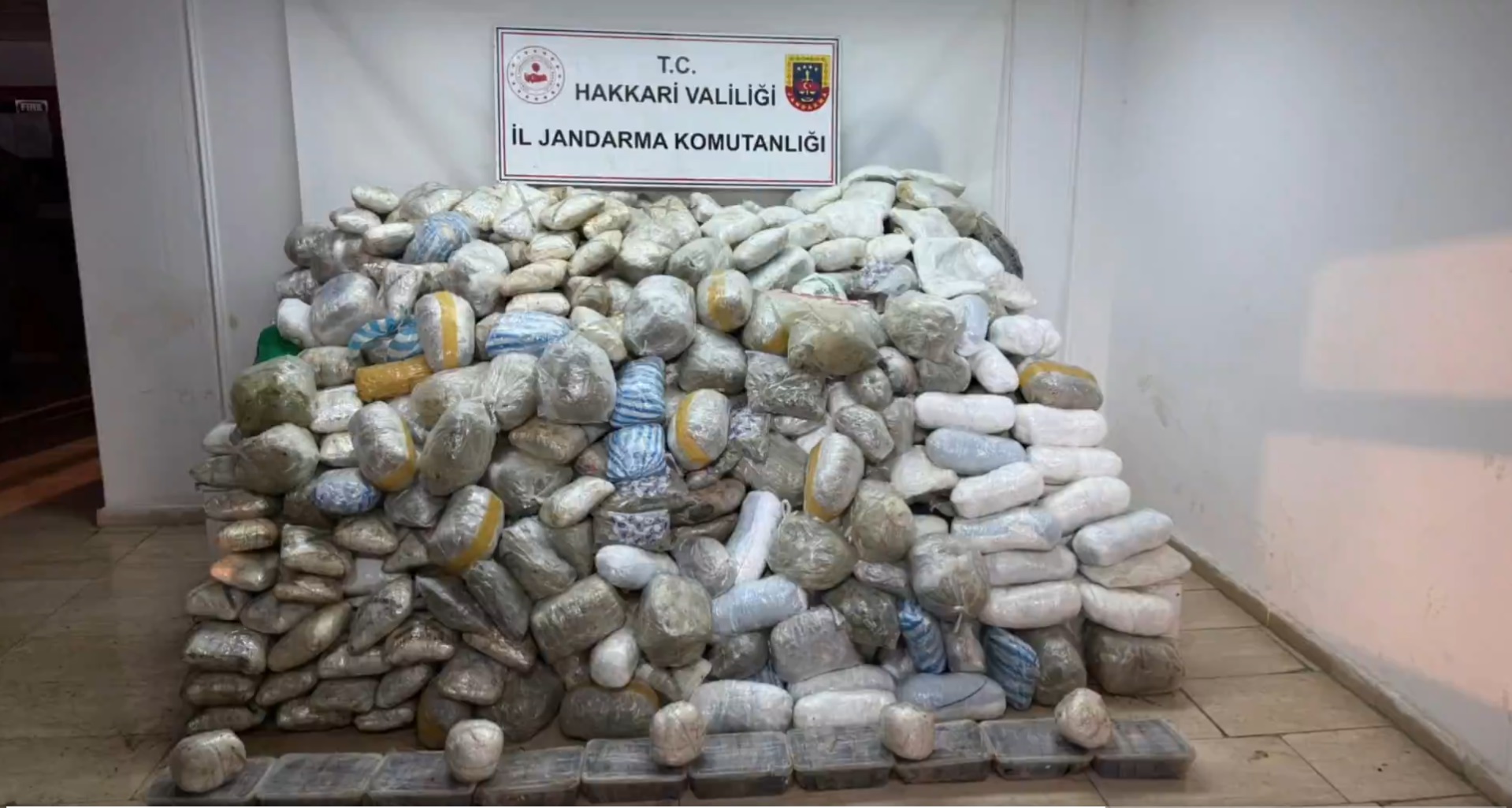 Zehir Tacirlerine Yüksekova'da Operasyon 1