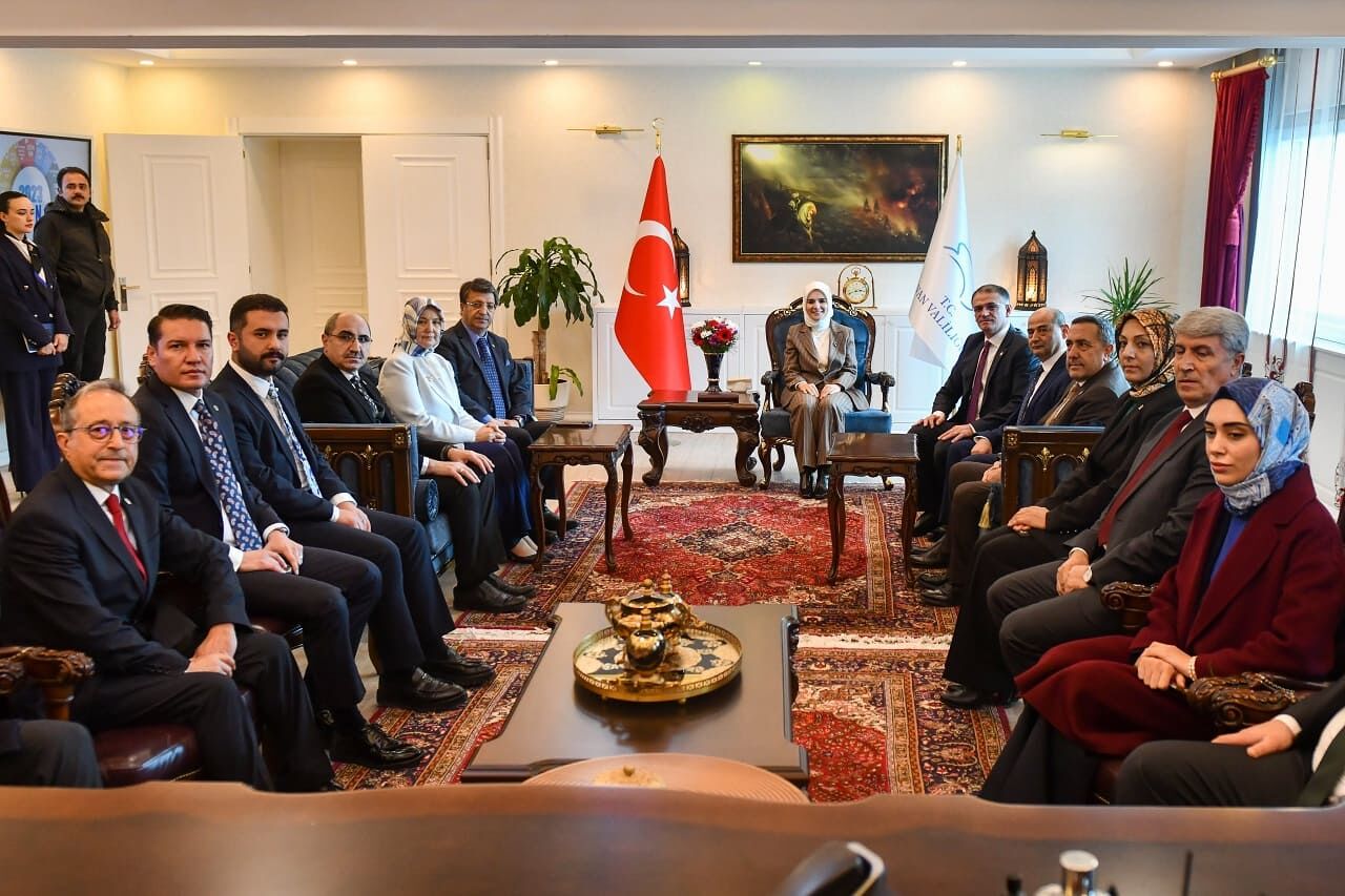 Bakan Göktaş Van’da Esnaf Ziyareti Yaptı (2)