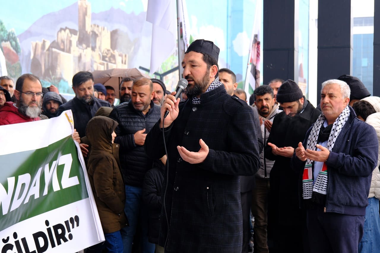 Filistinli Aktivist Van’da Konuştu Gazze’de İnsanlar Açlıktan Ölüyor (3)