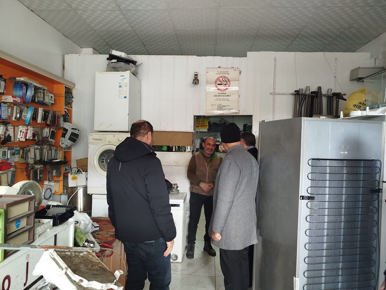 Hüda Par Heyeti Gürpınar’da Esnafın Sorunlarını Dinledi (4)