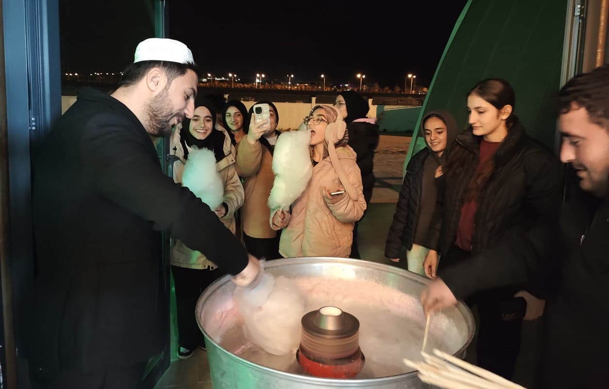 Tuşba’da Gençler Teravihte Buluştu! (5)