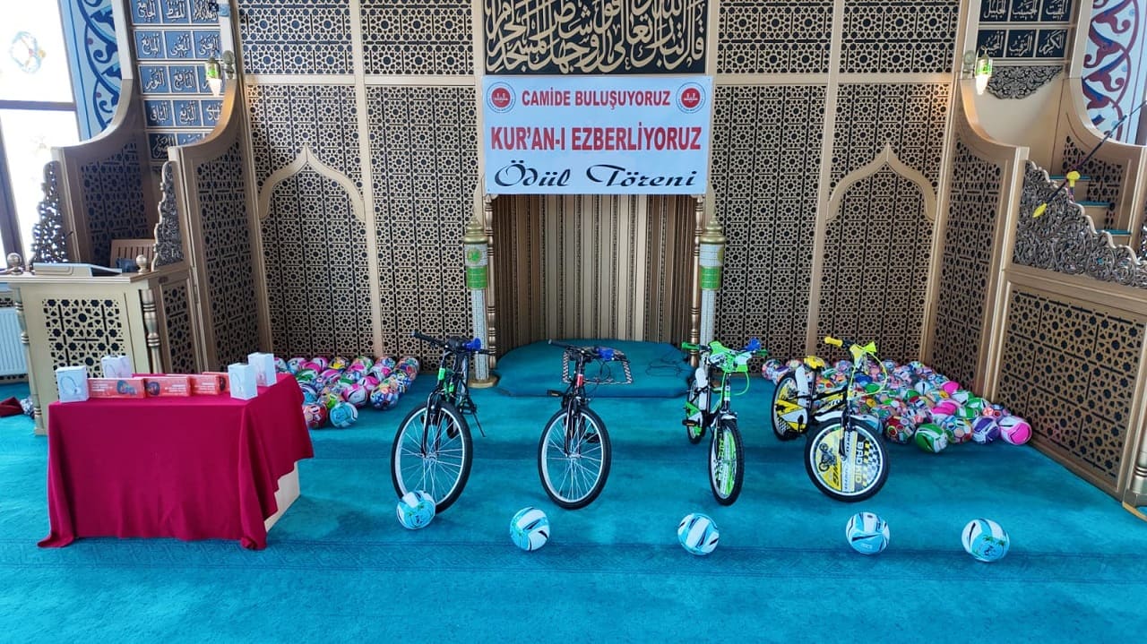 Tuşba’da Kur’an Ve Namaz Eğitimi Ödülle Taçlandı (1)