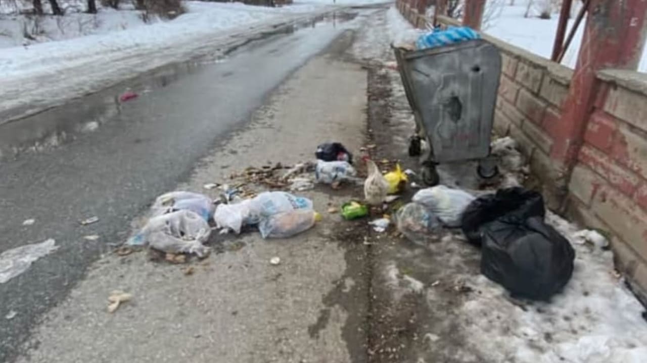 Van İpekyolu’nda Çöp Tepkisi (2)