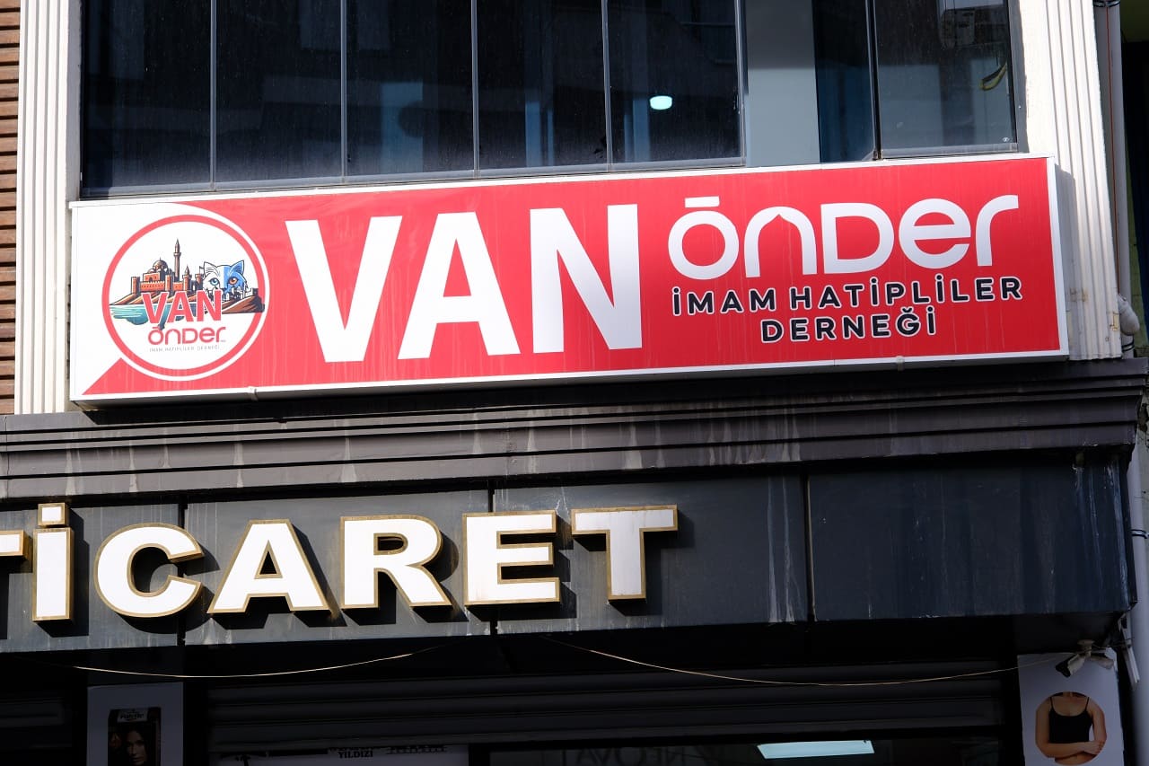 Van Önder'in Yeni Binası Hizmete Açıldı (6)