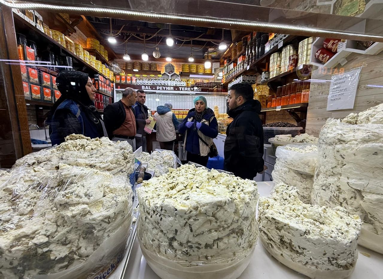 Van Peynirciler Çarşısı'nda Hijyen Denetimi (3)