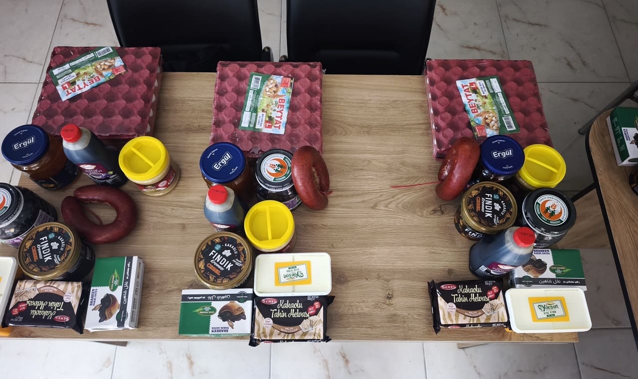 Van’da 200 Aileye Ramazan Desteği! (18)