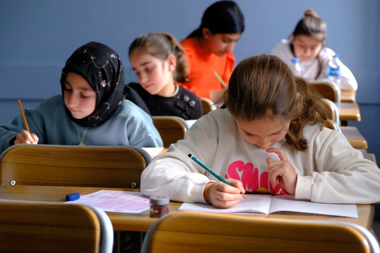 Van’da Binlerce Kişi Siyer Sınavında Ter Döktü! (26)