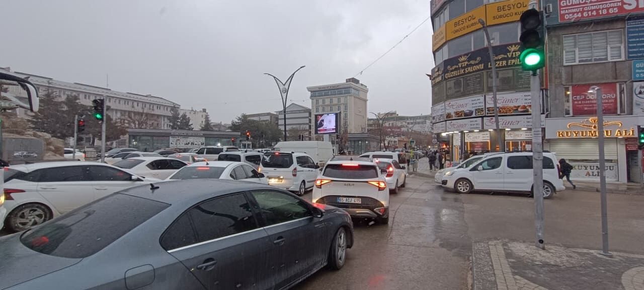 Van’da Iftara Yetişmek Hayal Oldu! (3)