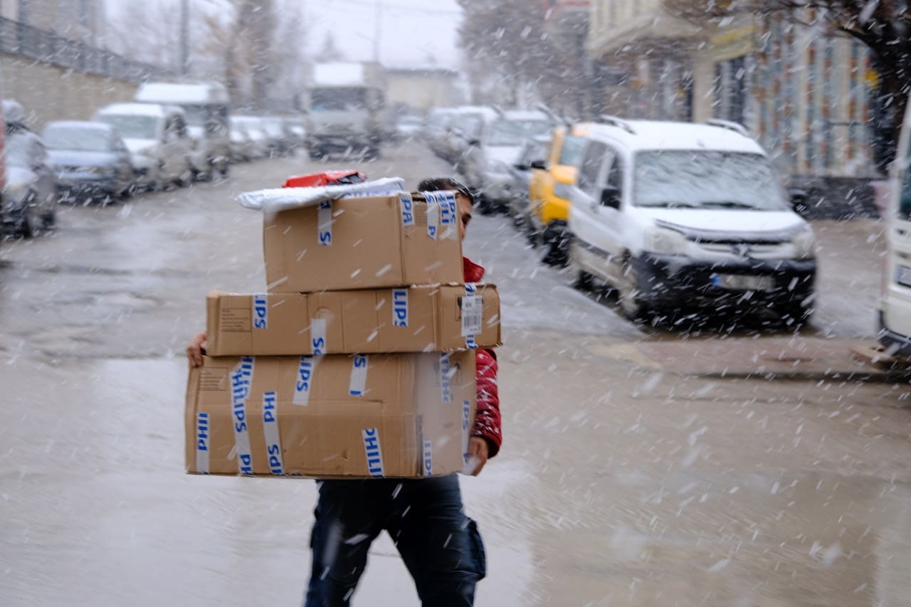 Van’da Kar Yağışı Ger Döndü, Kent Yeniden Beyaza Büründü (2)