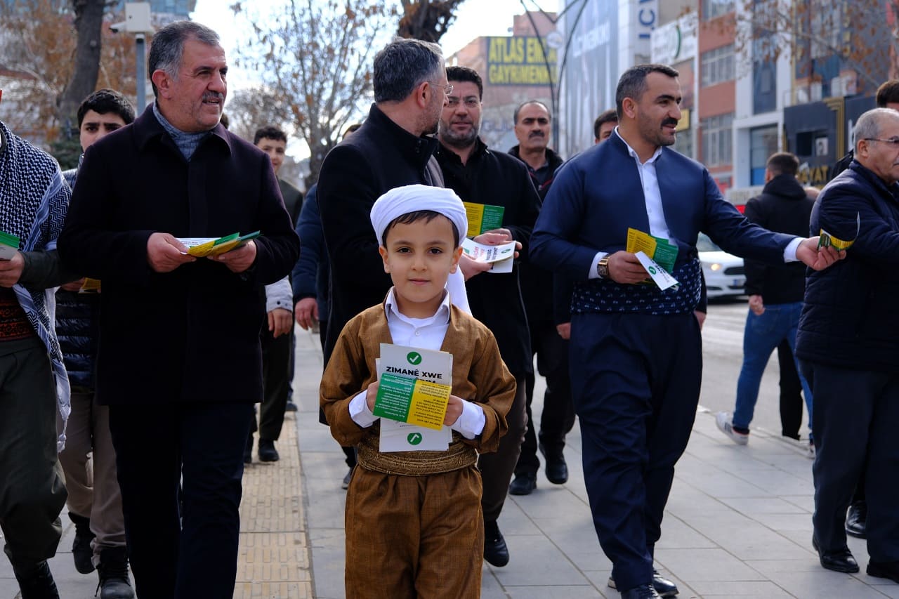 Van'da Kürtçe Için Yürüyüş Düzenlendi! (1)-1