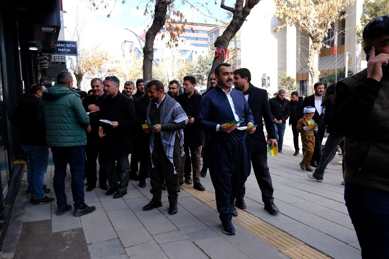 Van'da Kürtçe Için Yürüyüş Düzenlendi! (11)