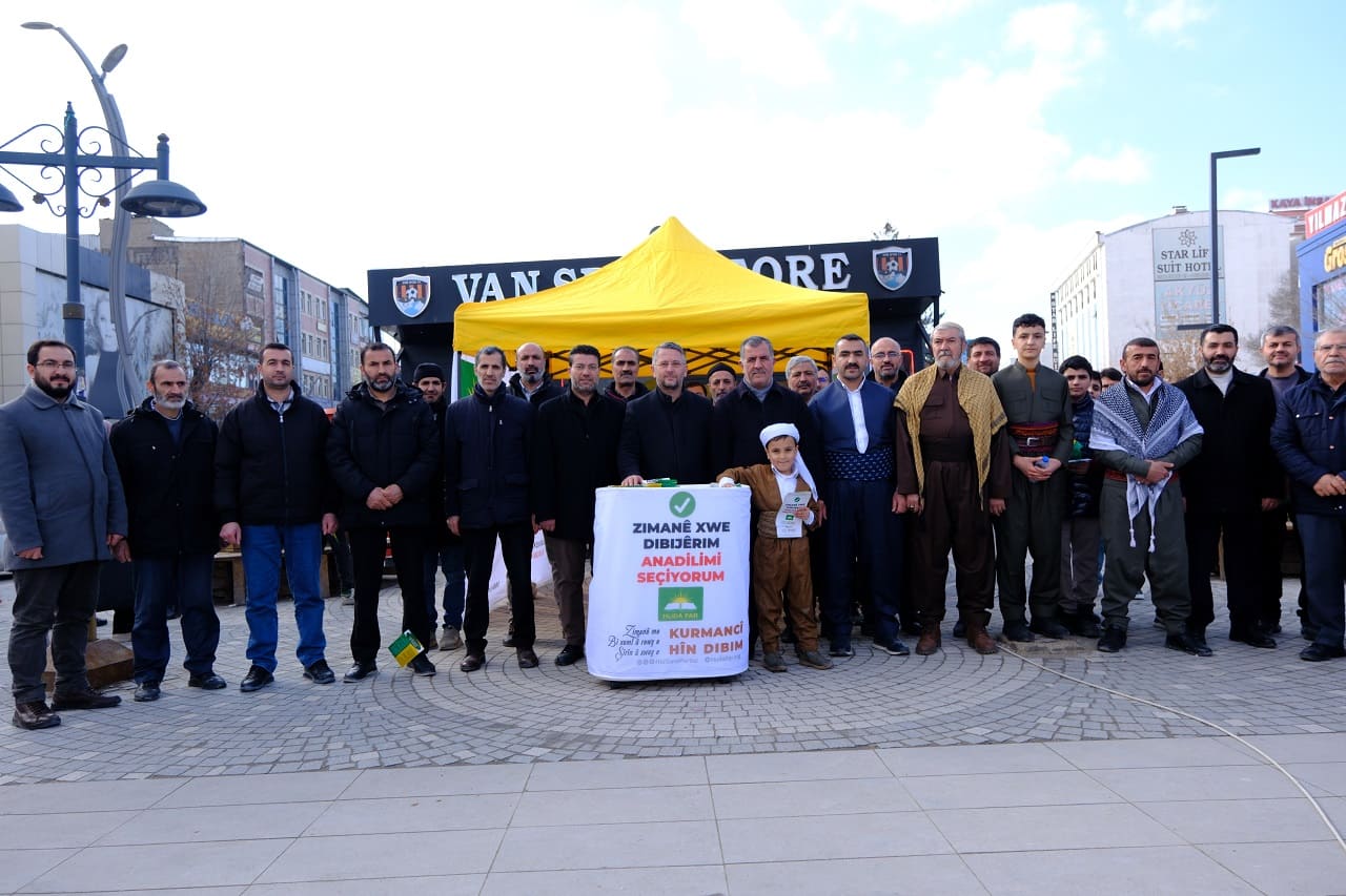 Van'da Kürtçe Için Yürüyüş Düzenlendi! (3)-1