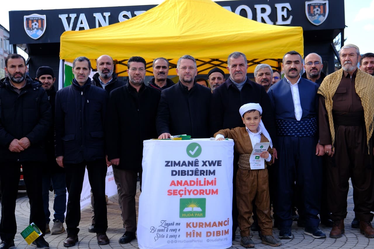 Van'da Kürtçe Için Yürüyüş Düzenlendi! (4)