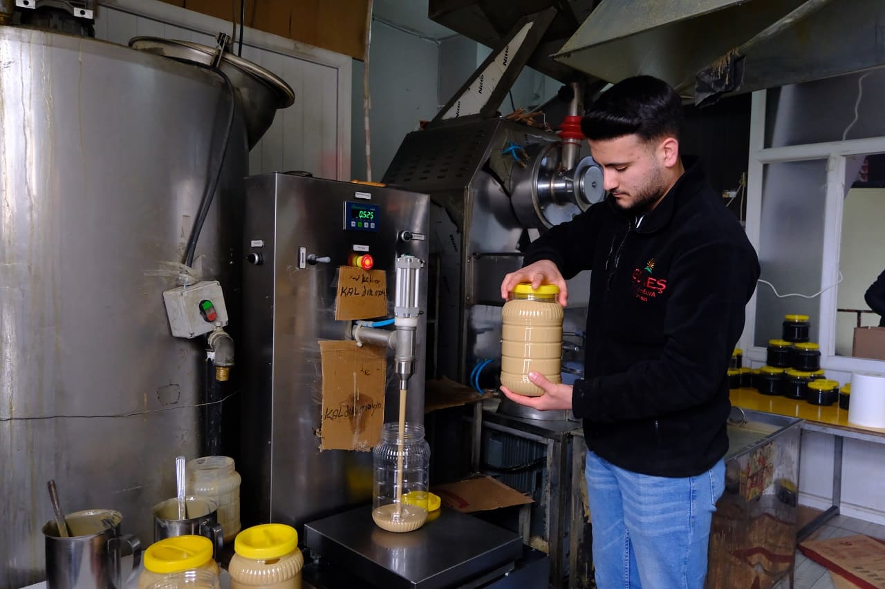 Van’da Sahurun Vazgeçilmezi Tahine Yoğun Ilgi (4)