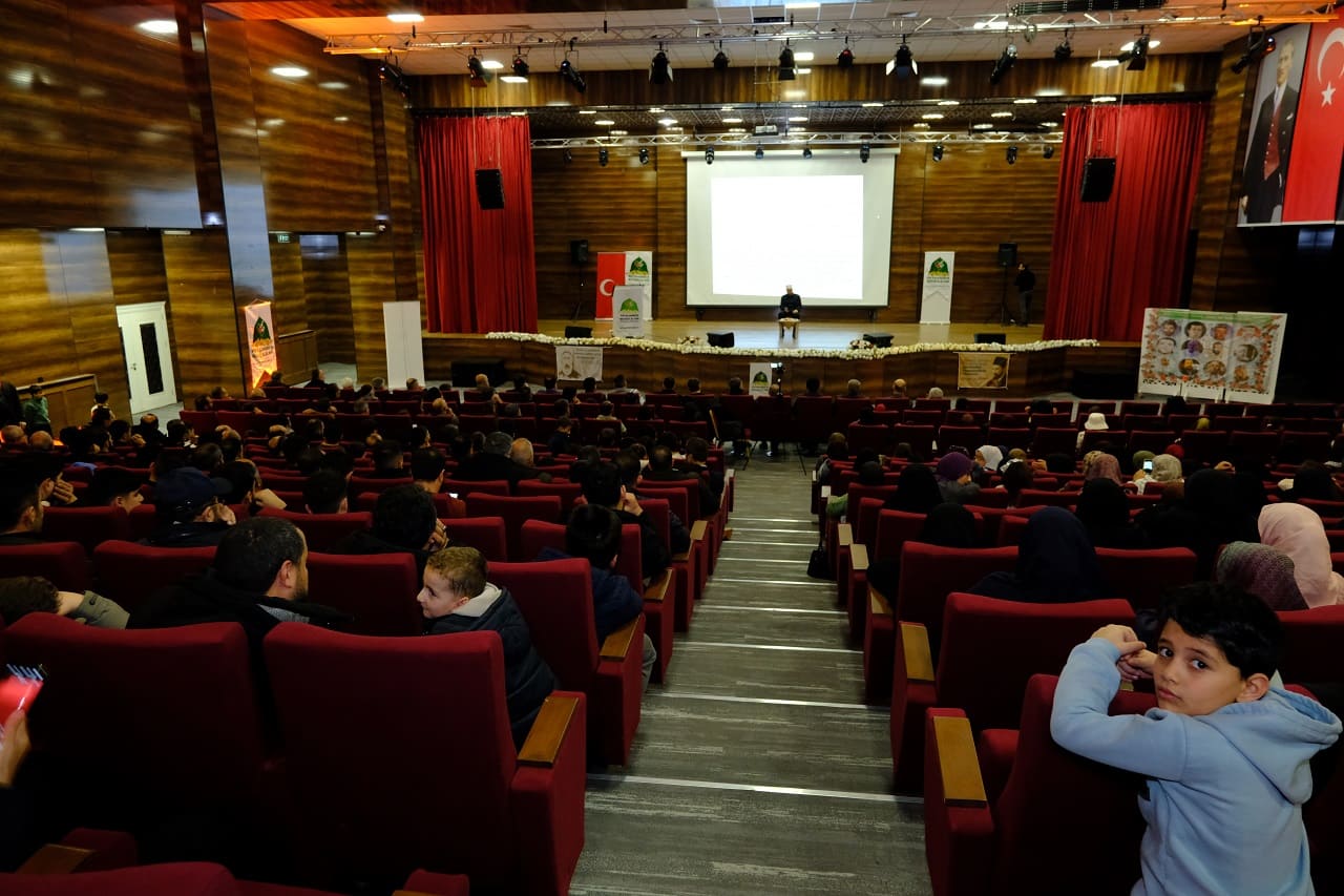 Van’da Şehitler Gecesi Şehadet İslam’da En Yüce Mertebedir (3)