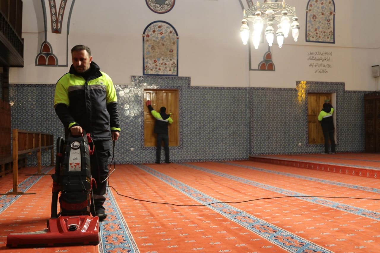 Van’daki Camiler Ramazan’da Gül Kokacak (2)