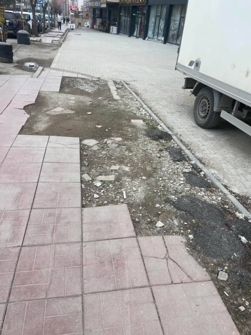 Van’ın Kalbi Kırık Kaldırımlarla Dolu! (2)