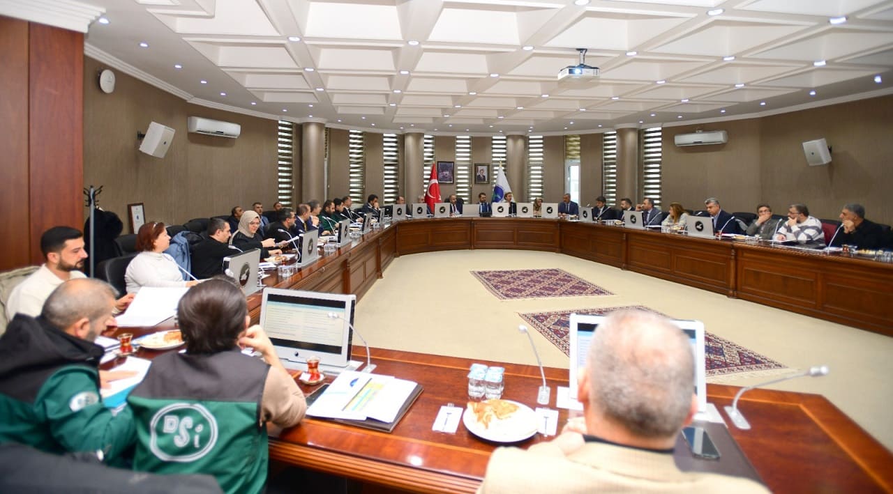 Yyü’de Kritik Su Zirvesi! Van Gölü Havzası Alarm Veriyor (3)