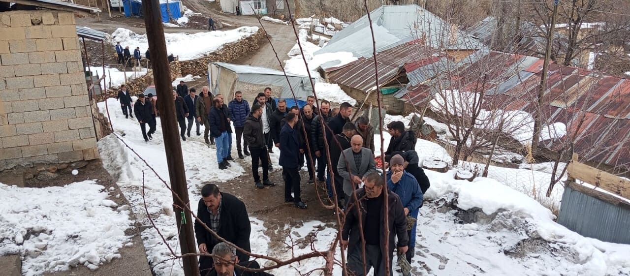 Başkale'de Bayramlaşma Geleneği Sürdürülüyor (1)