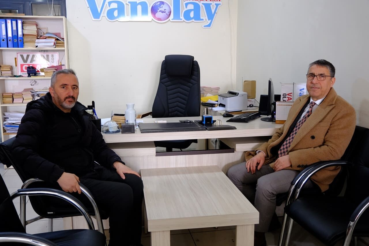 Bi̇k Van Bölge Müdüründen Gazetemize Ziyaret (1)