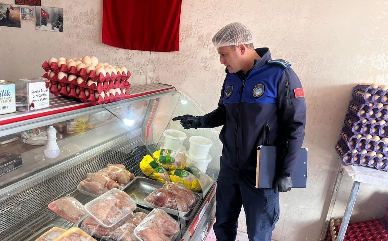 Edremit’te Kasaplara Hijyen Ve Fiyat Denetimi (1)