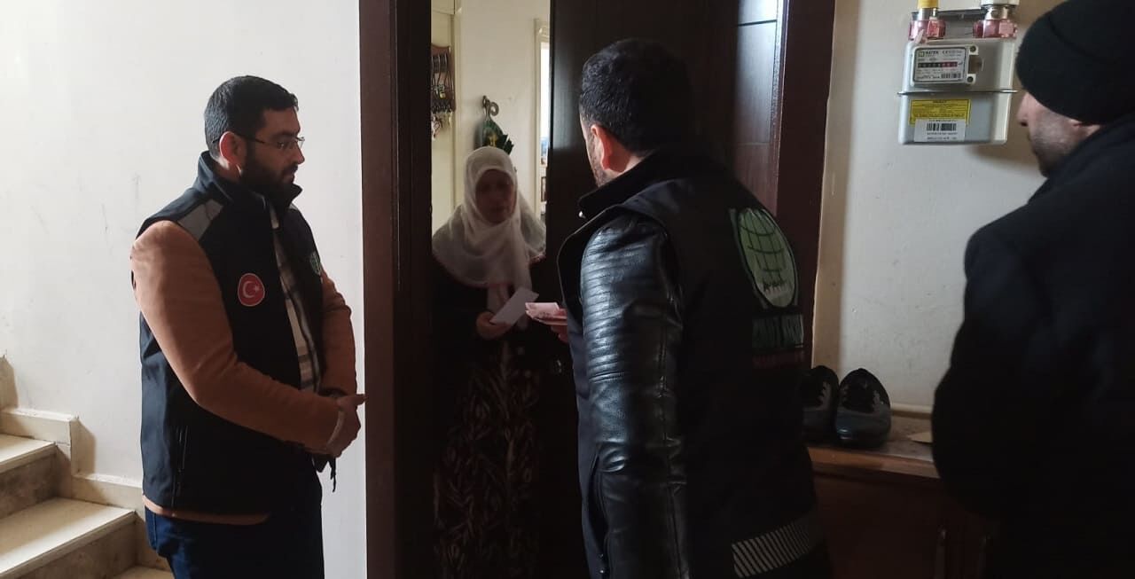 Erciş’te Bayram Öncesi Yardım Seferberliği (1)