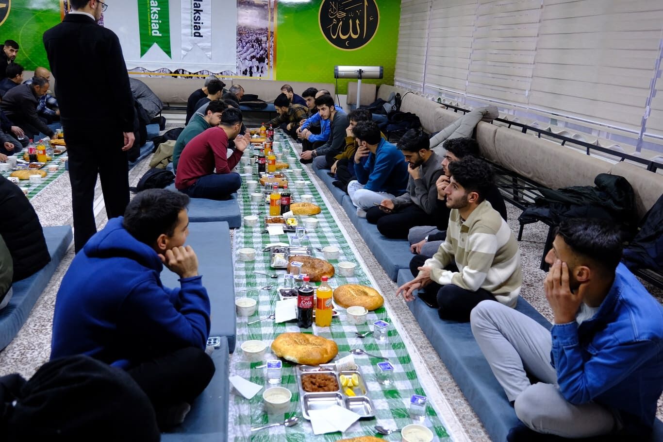 Haksi̇ad Van Şubesi Öğrencilerle Iftarda Buluştu (1)