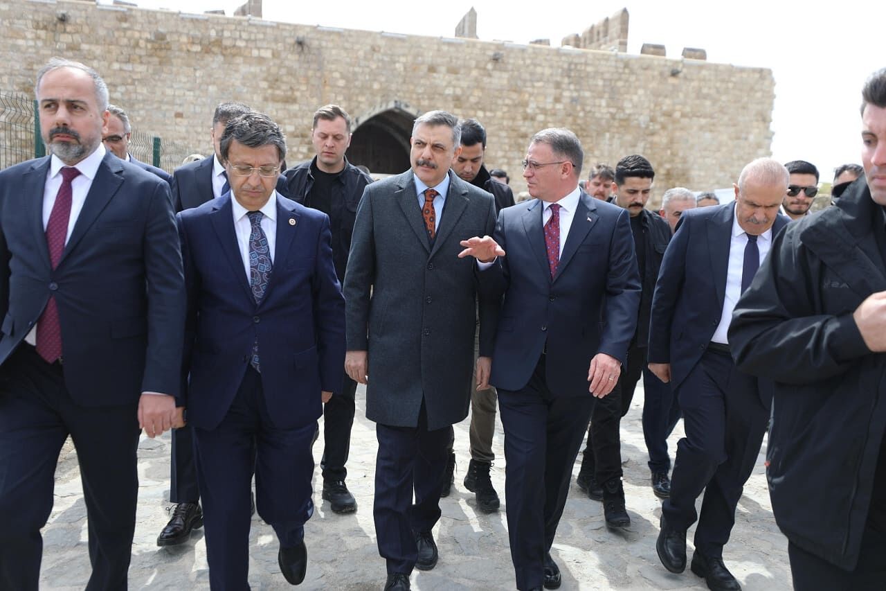 İçişleri Bakanı Bayramın Ilk Gününü Van’da Geçirdi (3)